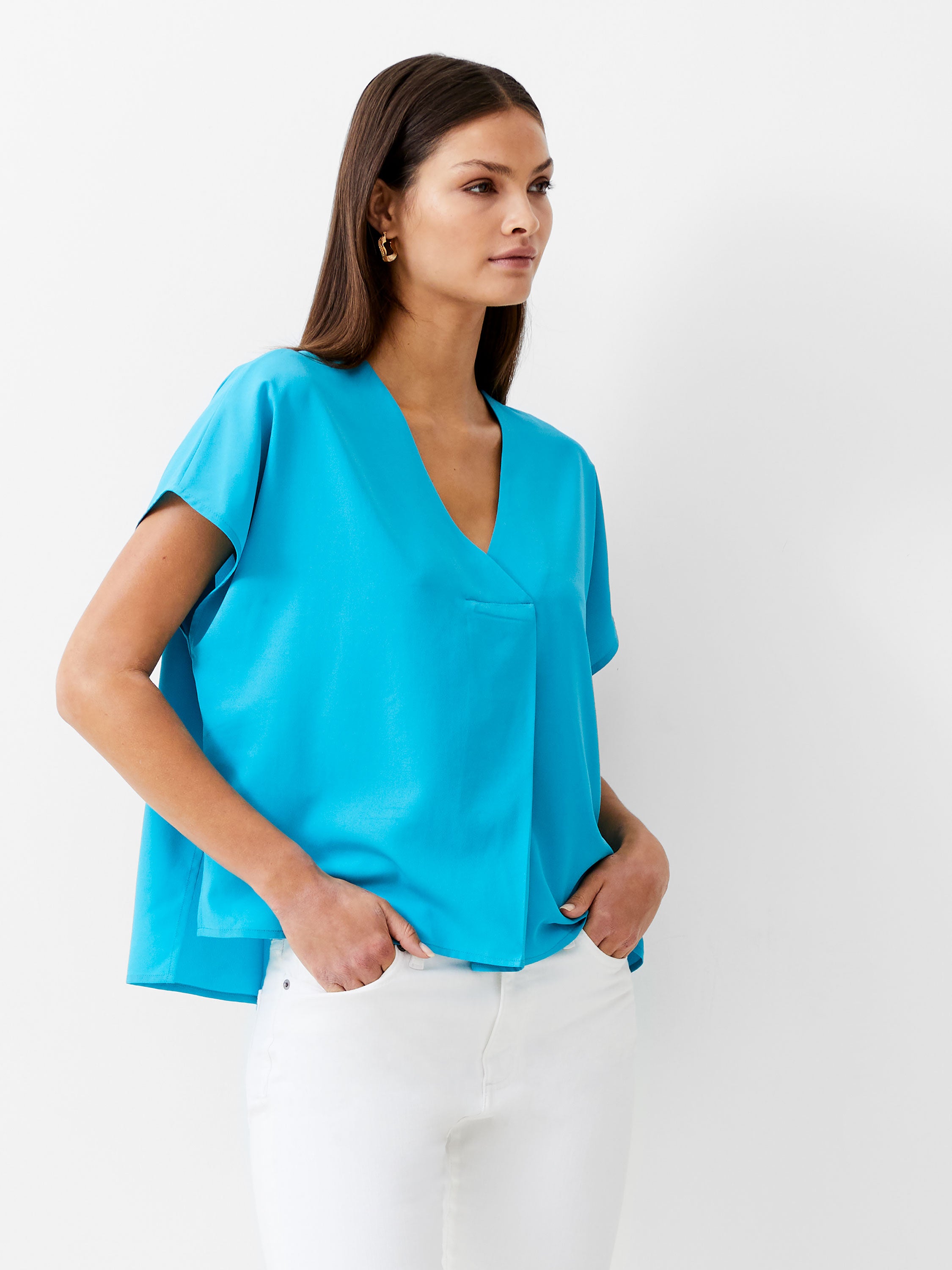 Vee Boxy Crepe Light Top