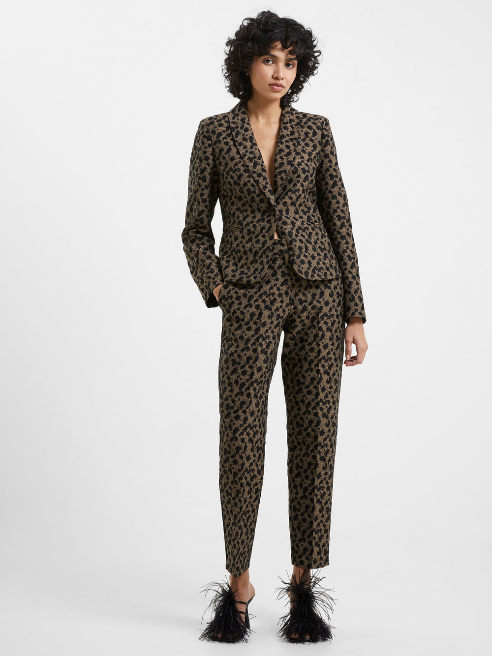 Jacquard top womens suit